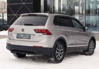 Подержанный автомобиль Volkswagen Tiguan 2021 года (5 фото)