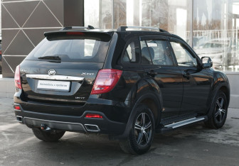 Подержанный автомобиль Lifan X60 2017 года (5 фото)