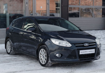 Подержанный автомобиль Ford Focus Hatchback 2011 года (3 фото)