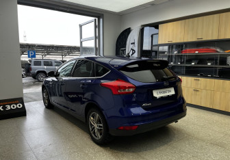 Подержанный автомобиль Ford Focus Sedan 2018 года (6 фото)