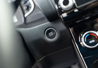 Подержанный автомобиль Hyundai Creta 2022 года (15 фото)