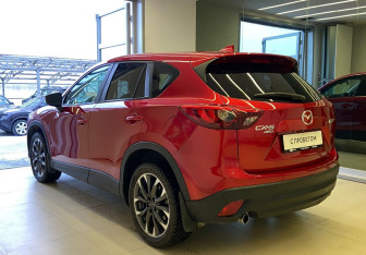 Подержанный автомобиль Mazda CX-5 2015 года (7 фото)