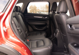 Подержанный автомобиль Mazda CX-5 2018 года (20 фото)