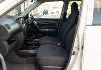 Подержанный автомобиль Toyota Probox 2008 года (18 фото)