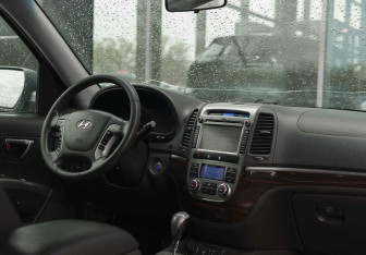 Подержанный автомобиль Hyundai Santa Fe 2012 года (10 фото)