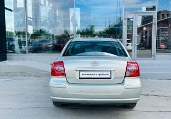 Подержанный автомобиль Toyota Avensis Sedan 2007 года (4 фото)