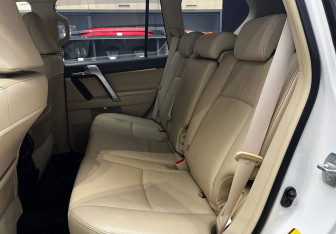 Подержанный автомобиль Toyota Land Cruiser Prado 2016 года (14 фото)