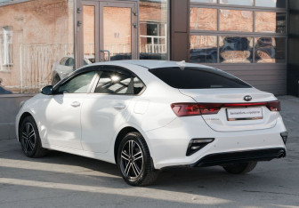 Подержанный автомобиль Kia Cerato Sedan 2020 года (7 фото)