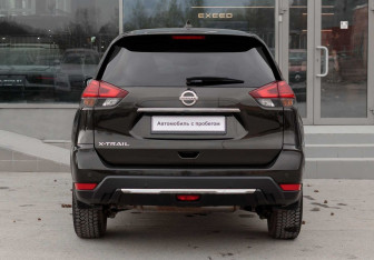 Подержанный автомобиль Nissan X-Trail 2019 года (6 фото)