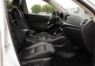 Подержанный автомобиль Mazda CX-5 2017 года (22 фото)