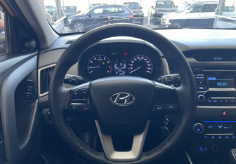 Подержанный автомобиль Hyundai Creta 2016 года (9 фото)