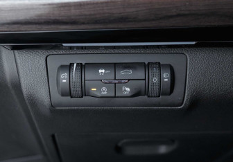 Подержанный автомобиль Exeed VX 2023 года (18 фото)