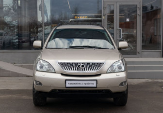 Подержанный автомобиль Lexus RX 2005 года (2 фото)