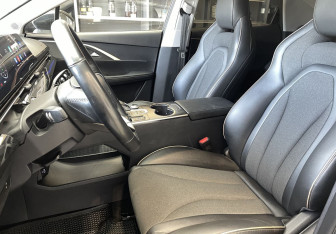 Подержанный автомобиль Omoda C5 2023 года (8 фото)