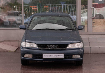Подержанный автомобиль Toyota Carina Sedan 1999 года (2 фото)