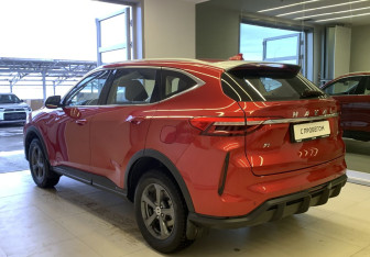 Подержанный автомобиль Haval F7 2023 года (6 фото)