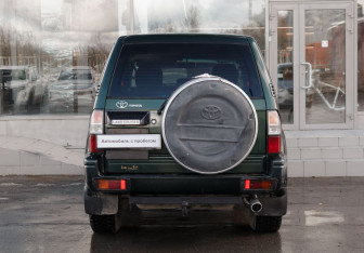 Подержанный автомобиль Toyota Land Cruiser Prado 2000 года (6 фото)