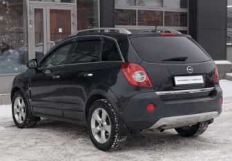 Подержанный автомобиль Opel Antara 2010 года (7 фото)