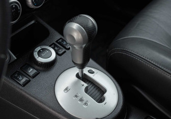 Подержанный автомобиль Nissan X-Trail 2012 года (14 фото)