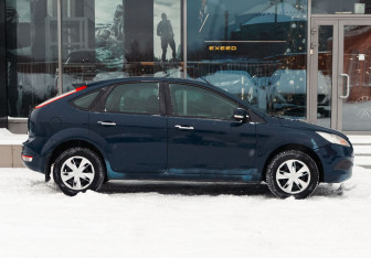 Подержанный автомобиль Ford Focus Hatchback 2011 года (4 фото)
