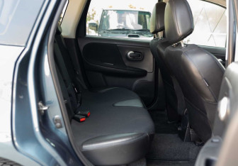 Подержанный автомобиль Nissan Note 2012 года (17 фото)