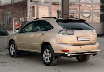 Подержанный автомобиль Lexus RX 2003 года (7 фото)