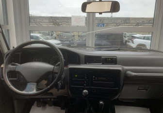Подержанный автомобиль Toyota Land Cruiser Suv 1997 года (9 фото)