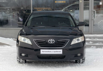 Подержанный автомобиль Toyota Camry Sedan 2007 года (2 фото)