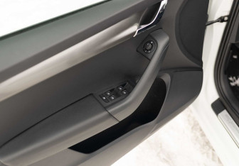 Подержанный автомобиль Skoda Octavia Liftback 2018 года (16 фото)