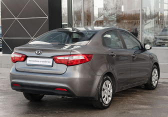 Подержанный автомобиль Kia Rio Sedan 2013 года (5 фото)