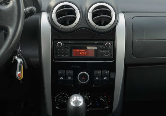 Подержанный автомобиль LADA (ВАЗ) Largus Wagon 2017 года (13 фото)