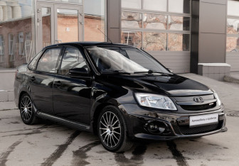 Подержанный автомобиль LADA (ВАЗ) Granta Sedan 2014 года (3 фото)