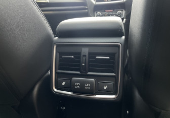 Подержанный автомобиль Subaru Forester Suv 2021 года (19 фото)