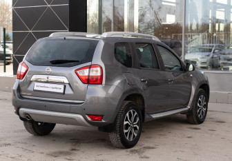 Подержанный автомобиль Nissan Terrano 2016 года (5 фото)
