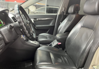 Подержанный автомобиль Chevrolet Captiva 2008 года (8 фото)