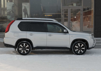 Подержанный автомобиль Nissan X-Trail 2013 года (4 фото)