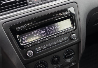 Подержанный автомобиль Skoda Rapid Wagon 2014 года (13 фото)