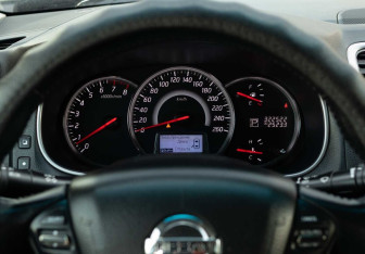 Подержанный автомобиль Nissan Teana 2013 года (13 фото)