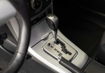 Подержанный автомобиль Toyota Corolla Sedan 2013 года (14 фото)