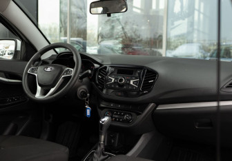 Подержанный автомобиль LADA (ВАЗ) Vesta Sedan 2022 года (10 фото)