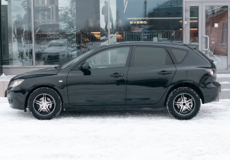 Подержанный автомобиль Mazda 3 Hatchback 2008 года (8 фото)