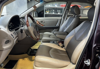 Подержанный автомобиль Lexus RX 2001 года (8 фото)