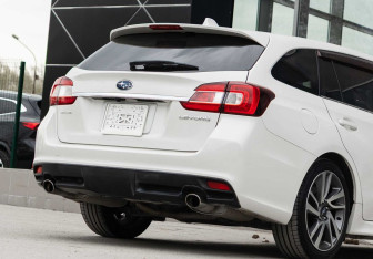Подержанный автомобиль Subaru Levorg 2014 года (14 фото)