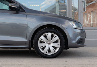 Подержанный автомобиль Volkswagen Jetta Sedan 2013 года (9 фото)