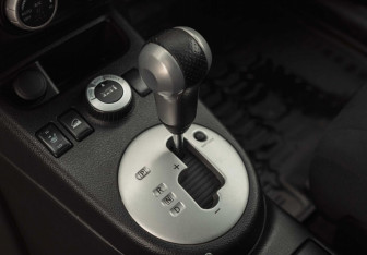 Подержанный автомобиль Nissan X-Trail 2011 года (14 фото)