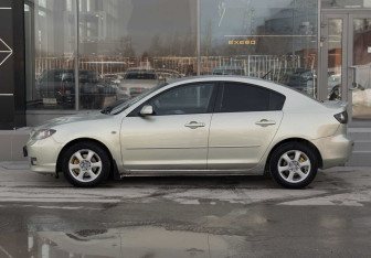 Подержанный автомобиль Mazda 3 Sedan 2008 года (8 фото)