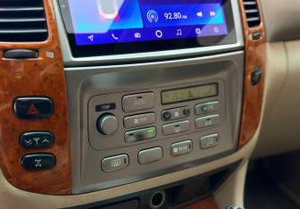 Подержанный автомобиль Toyota Land Cruiser Suv 2007 года (11 фото)