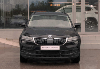 Подержанный автомобиль Skoda Karoq 2021 года (2 фото)