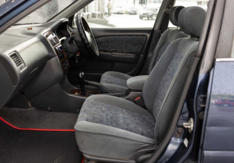 Подержанный автомобиль Toyota Carina Sedan 1999 года (18 фото)