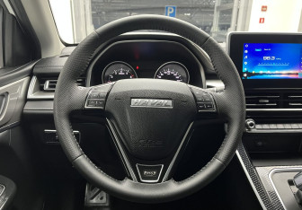 Подержанный автомобиль Haval M6 2023 года (10 фото)